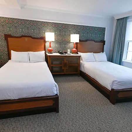Hotel Roanoke & Conference Center, Curio Collection By Hilton-3